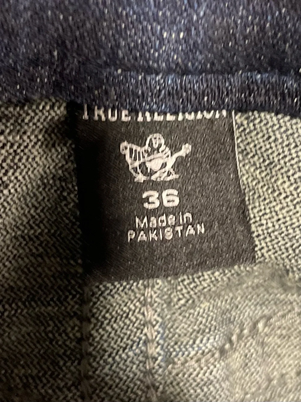 True Religion Section Straight Jeans Size 36 Dark Wash Y2K Denim - Picture 3 of 8